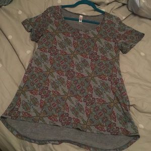 LulaRoe Classic tee, medium